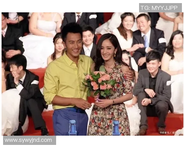 杨颖与足球明星的甜蜜互动揭秘背后的爱情故事与生活点滴